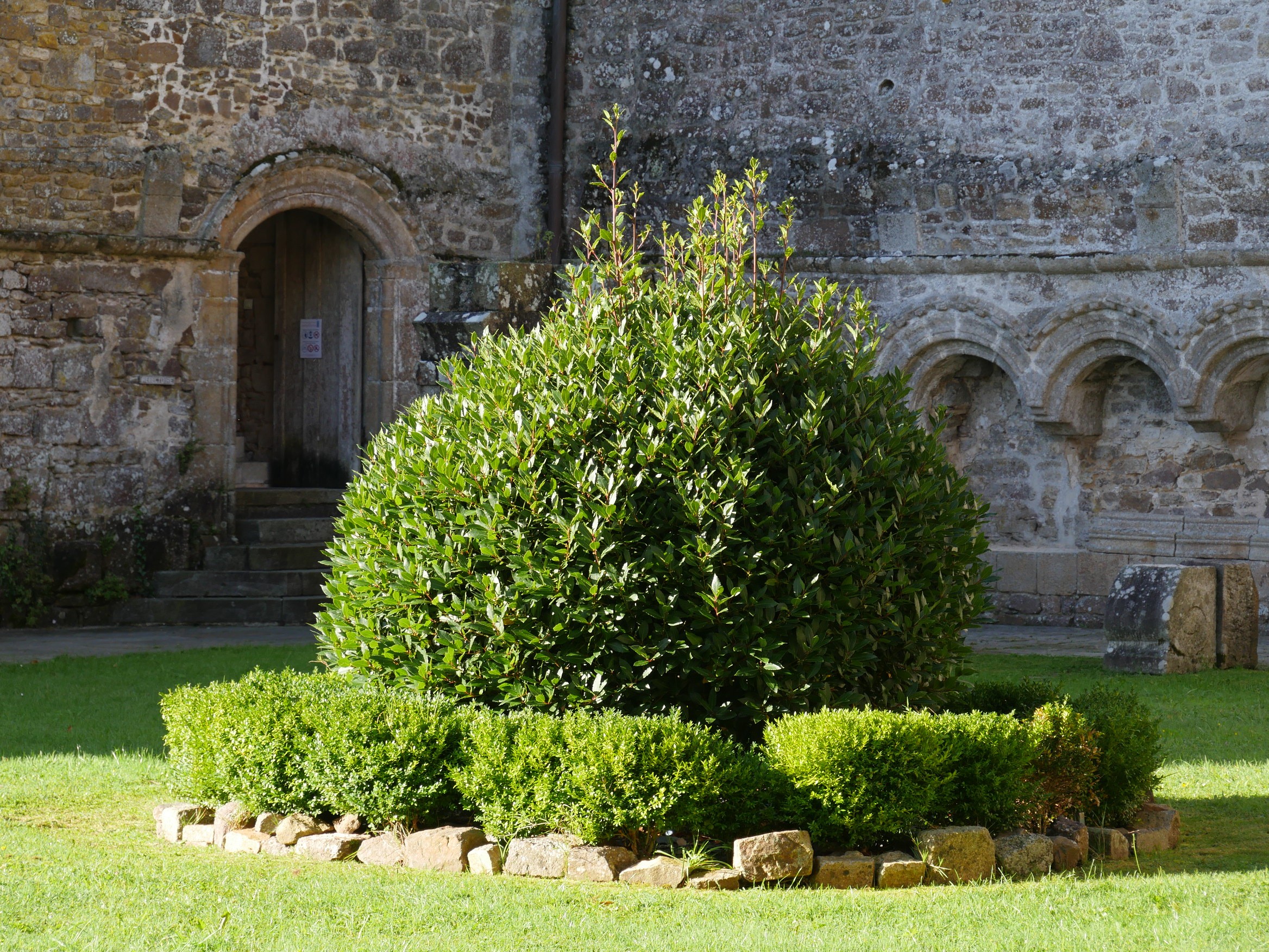 Abbaye de la Lucerne d’Outremer