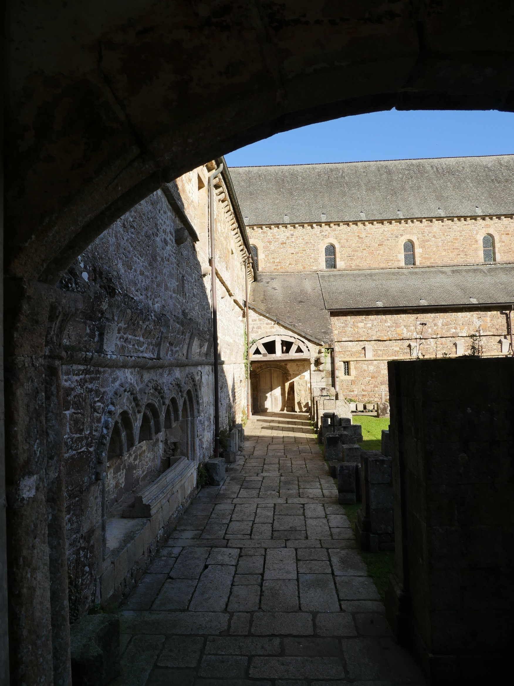 Abbaye de la Lucerne d’Outremer